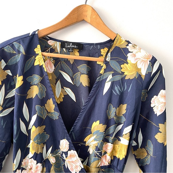 Lulus Love is Life Navy Blue Floral Print Satin Wrap Dress Size Small - Picture 5 of 11